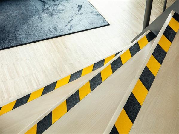 Protišmyková páska, 5 cm x 15 m, DURABLE "DURALINE® GRIP", žltá-čierna 2