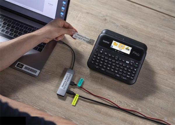 Elektrická tlačiareň štítkov, s prenosným kufríkom, BROTHER "PT-D610BTVP" 5