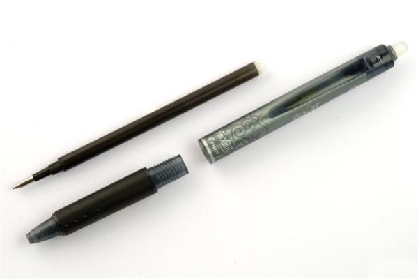 Roller, 0,25 mm, odstrániteľné písmo, PILOT "Frixion Clicker" 05, čierna 2
