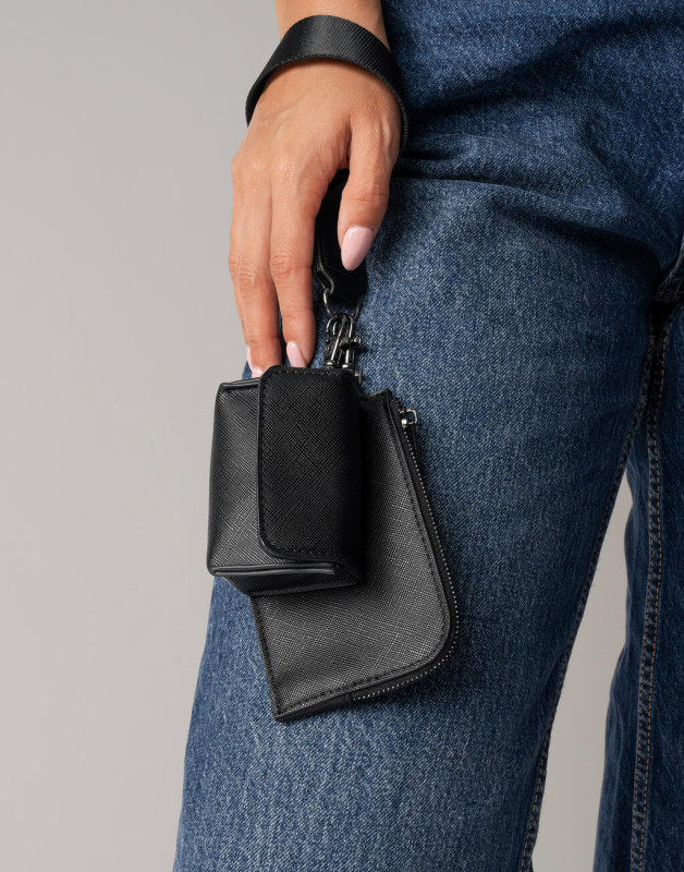Boutique Pouch Wristlet 3