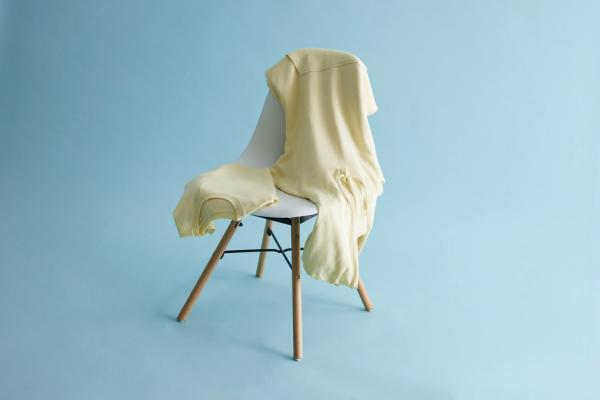 Ľahká mikina s kapucňou IQONIQ Rila z recykl. bavlny cream yellow L 20