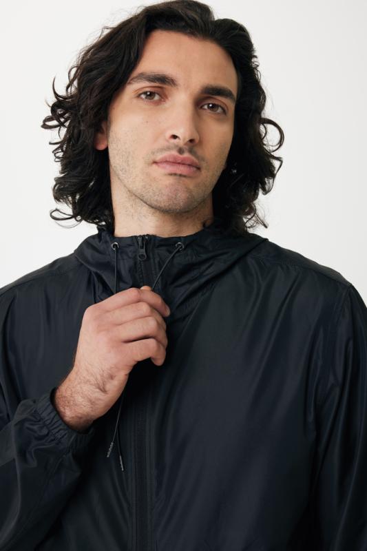 Ľahká bunda IQONIQ Logan z recykl. polyesteru čierna 5XL 14
