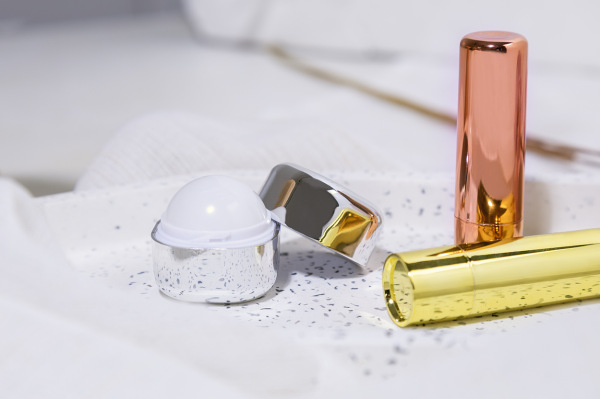 Cuboris Shine balzam na pery 2