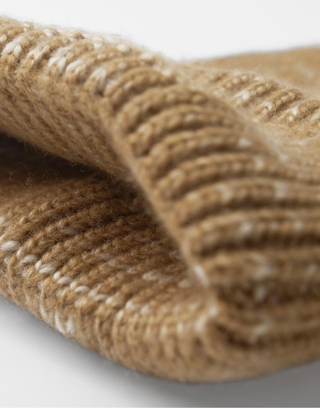 Chunky Knitted Patch Beanie 4