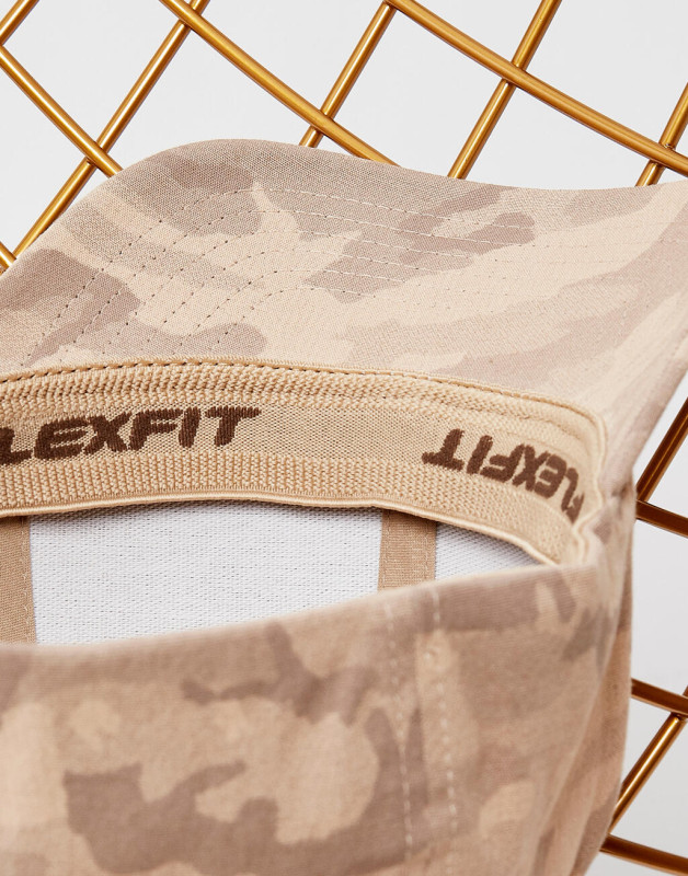 Šiltovka Flexfit Light Camo 6