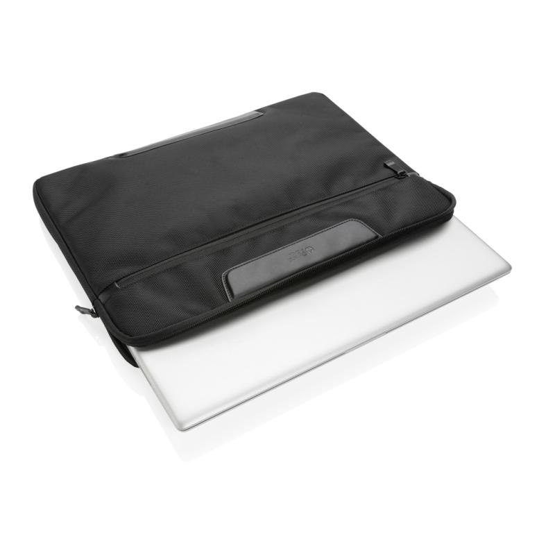 Swiss Peak obal na 15,6” notebook Voyager z RPET AWARE™ čierna 6