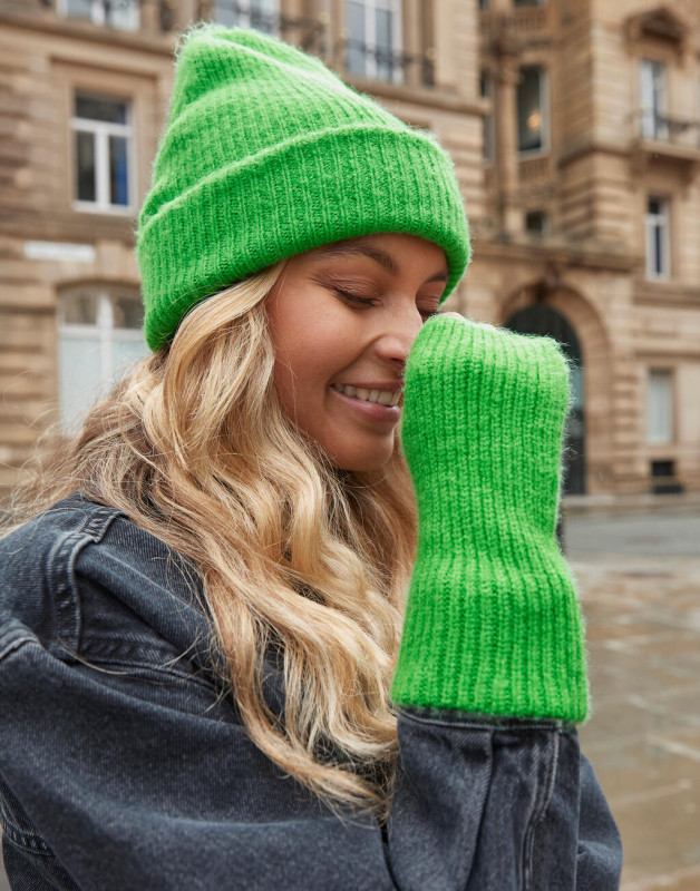 Čiapka Colour Pop Beanie 2