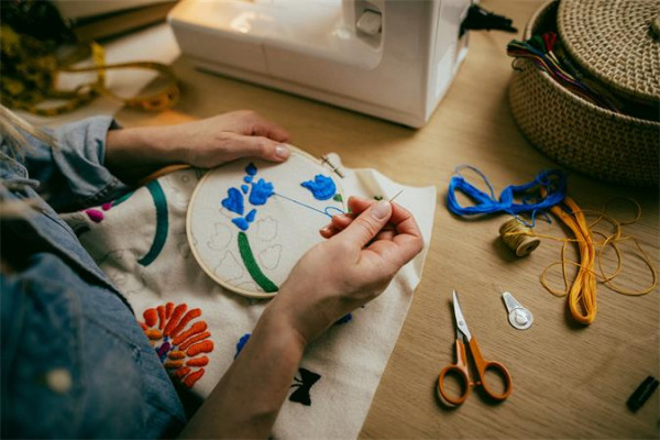 Nožnice na látky, 10 cm, ohnuté, FISKARS "Classic", oranžové 6