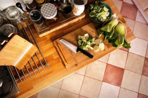 Santoku nôž, FISKARS "Functional Form" 1