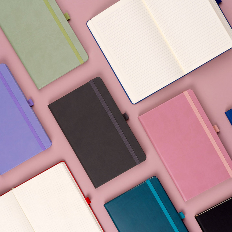 NOTIQUE Notes Modrý, bodkovaný, 13 x 21 cm 6