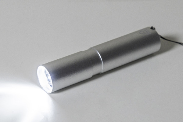 Chargelight Tone dobíjacie svietidlo z recyklovaného hliníka 7