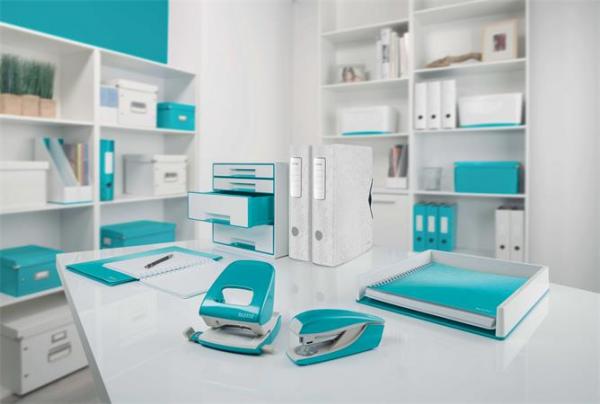 Dierovačka, dvojdierová, 30 listov, LEITZ "Nexxt Wow", ľadovo modrá 8