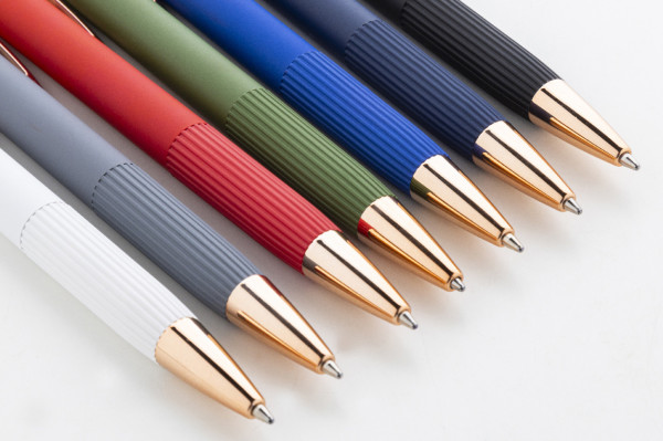 Rozubi guličkové pero 4