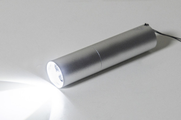 Chargelight Tone dobíjacie svietidlo z recyklovaného hliníka 6