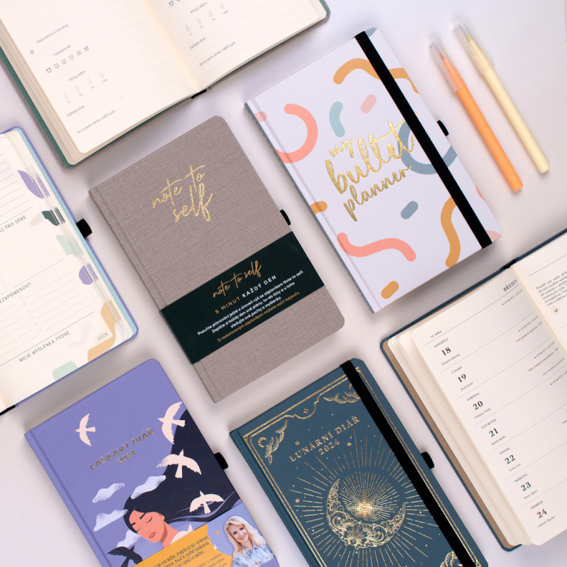 Týždenný nedatovaný diár My Bulelt Planner, 13 × 21 cm CZ/SK 8