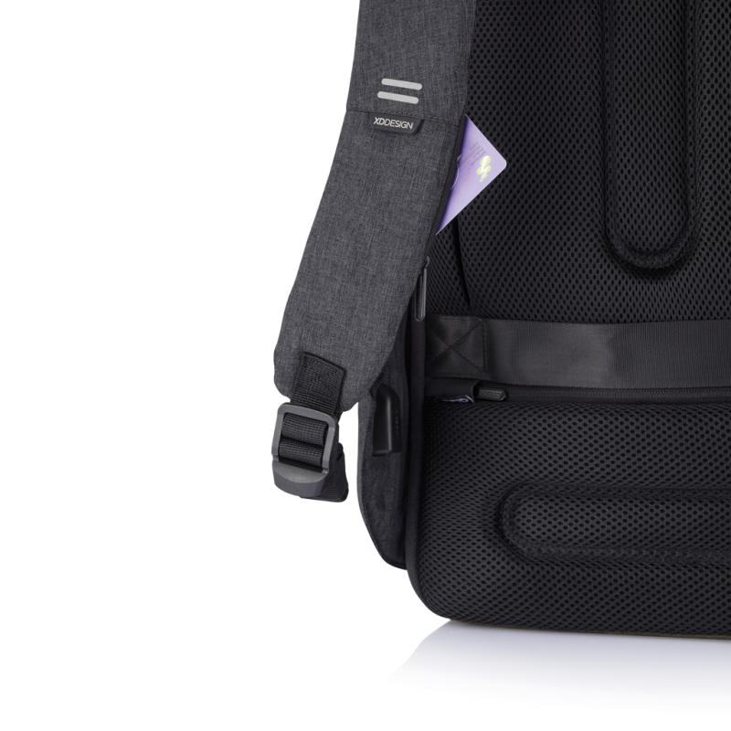 Nedobytný batoh Bobby Hero XL čierna 8