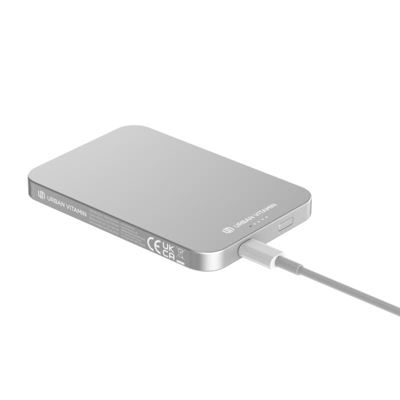 Powerbanka 5000mAh Urban Vitamin Richmond z RCS alu a plastu strieborná 9