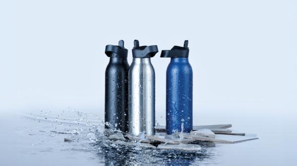 Flip-top fľaša na vodu Avira Ara 500ml z RCS recykl. ocele čierna 11