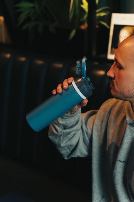 Uzatvárateľná fľaša Omni Sip 720ml z RCS recyklovanej ocele čierna 14