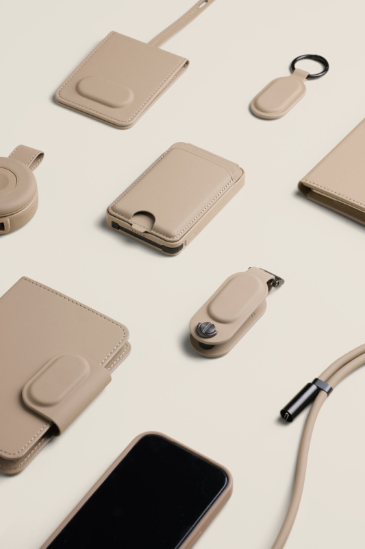 VINGA Baltimore RCS prívesok na kľúče s duál. vyhľadávačom greige 13