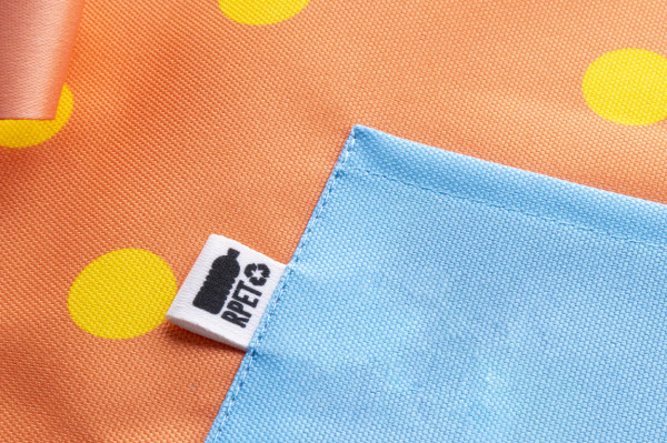 CreaChef Serve zástera pre čašníkov z RPET na zákazku 4