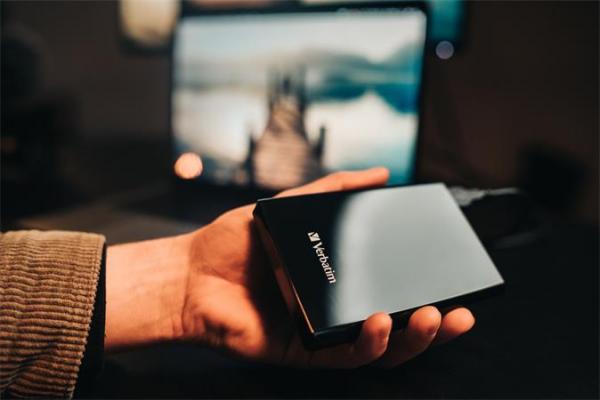 2,5" HDD (pevný disk), 1TB, USB 3.0, VERBATIM, čierny 4