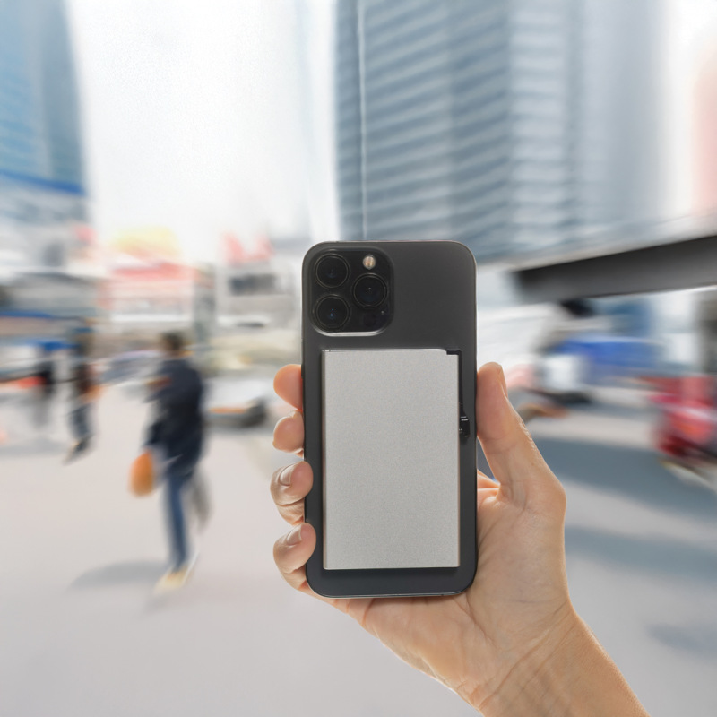 Štand. hlin. RFID magnetický držiak na karty a na telefón strieborná 7