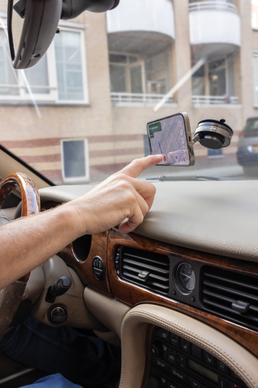 Terra 360 RCS uni. držiak na telefón z rec. plastu čierna 7