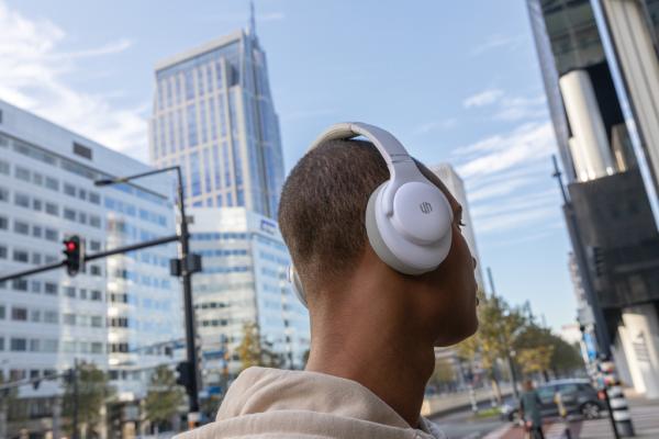 Bezdrôtové slúchadlá Urban Vitamin Fresno biela 16
