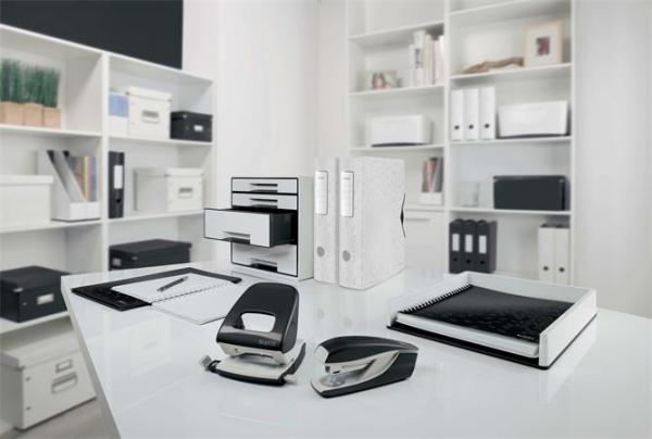 Dierovačka, dvojdierová, 30 listov, LEITZ "Nexxt Wow", čierna 8