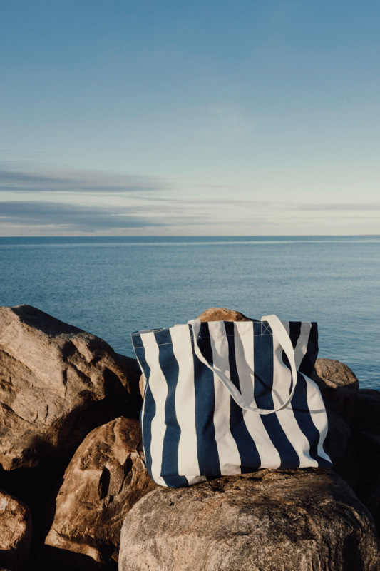 VINGA Lagoa GRS plážová taška námornícka modrá 3