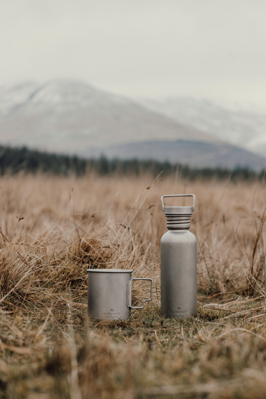 Nordic Drift Trail Ultra Ľahká Titánová Fľaša na vodu 600 ml strieborná 15