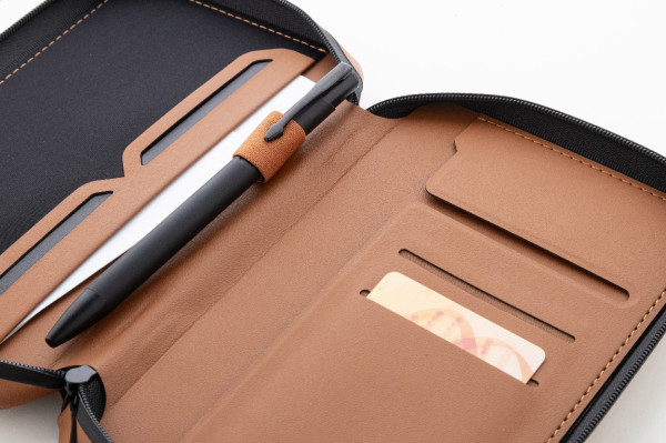 Pulux Pass cestovný organizér z RPU 4