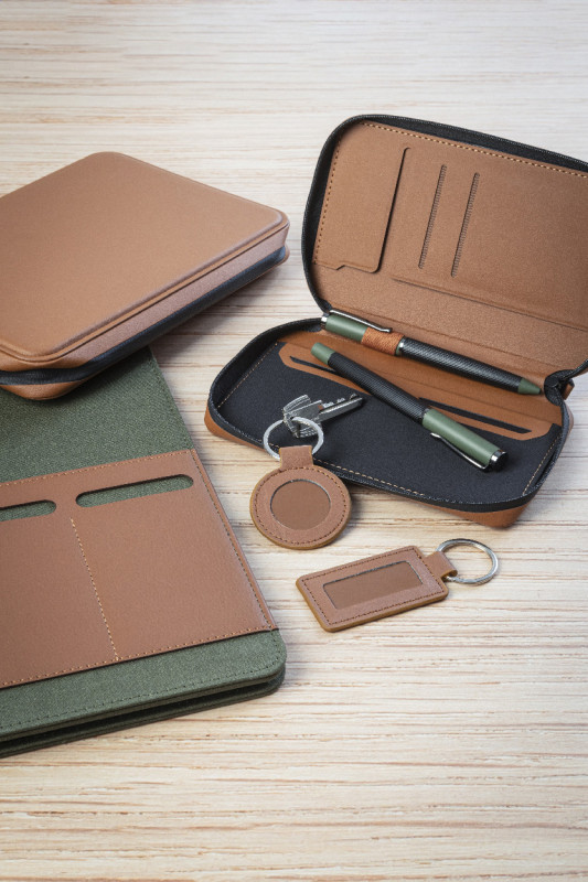 Pulux Pass cestovný organizér z RPU 8