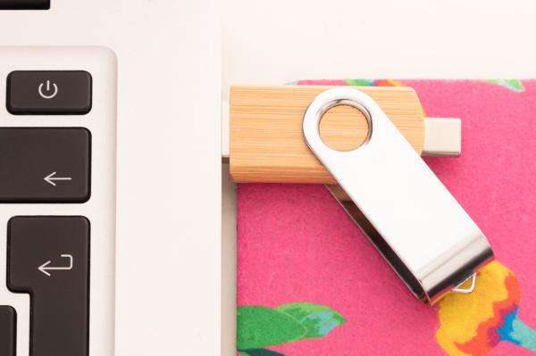 BooSpin OTG USB flash disk 8