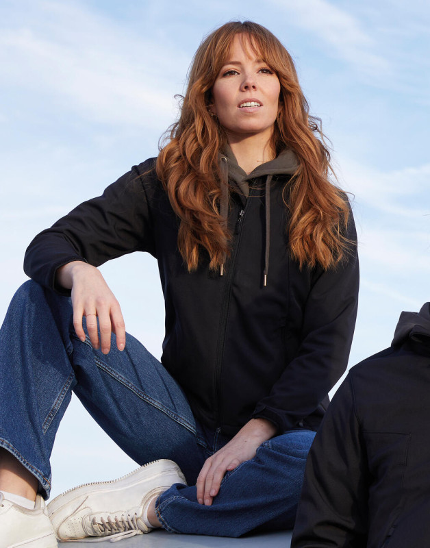 Dámská bunda Signature Softshell 10