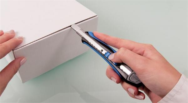 Univerzálny odlamovací nôž, 9 mm, WEDO "Soft-cut", modrá/čierna 3
