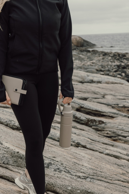 VINGA Baltimore RCS podložka na sedenie greige 9