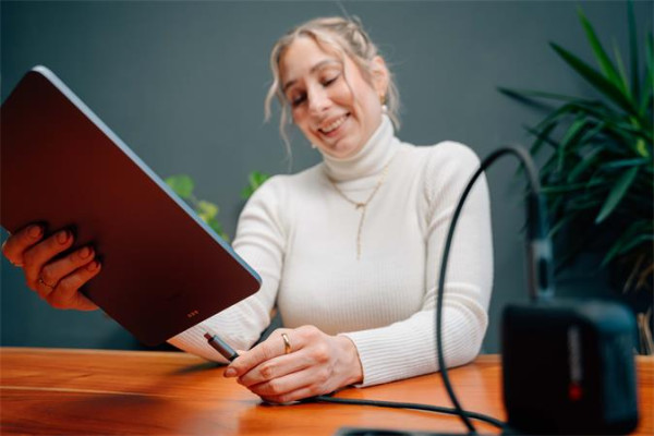 USB kábel, USB-C – USB-C, 1,2 m, 100 W, s indikátorom výkonu, VERBATIM 4