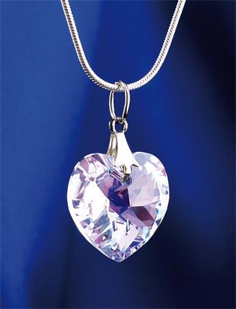 ART CRYSTELLA Retiazka, Crystals from SWAROVSKI®, prívesok v tvare srdiečka, biely opálový 1