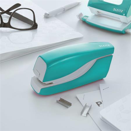 Zošívačka, elektrická, No.10, 10 listov, LEITZ "Wow", ľadovo modrá 3