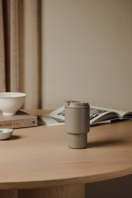 VINGA Nagano RCS termo hrnček na cesty 350 ml greige 9