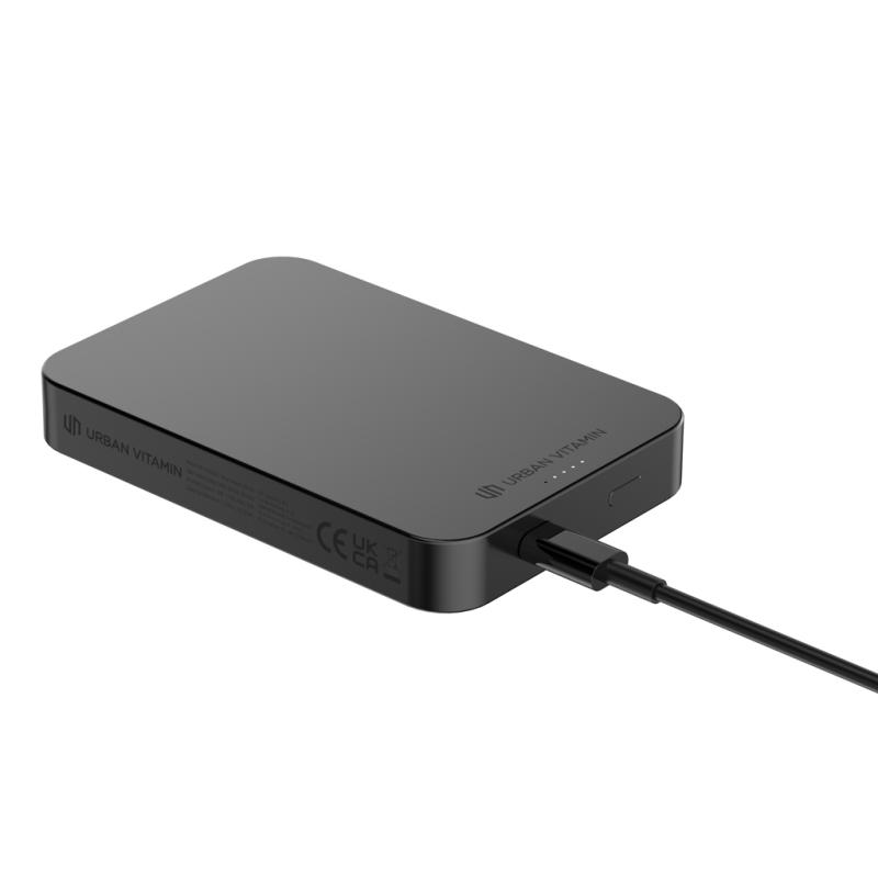 Powerbanka 10000mAh Urban Vitamin Compton z RCS alu a plastu čierna 9