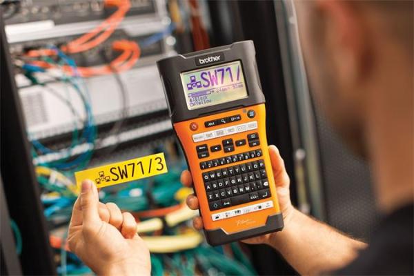 Elektrický etiketovací stroj, BROTHER "PT-E550WNIVP" 4