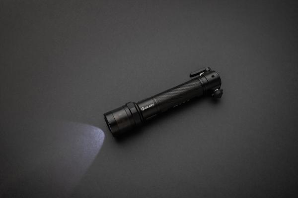 Silné svietidlo do auta Gear X z RCS recykl. hliníka čierna 12