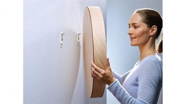 Nastaviteľná nalepovacia skrutka na tapety a omietku, TESA "Powerstrips®" 3