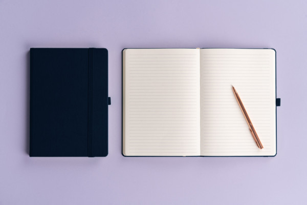 NOTIQUE Notes Balacron, tmavomodrý, linajkovaný, 15 x 21 cm 5