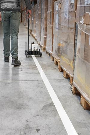 Sprej na označovanie podláh, DURABLE "Duraline® 750", biely 2