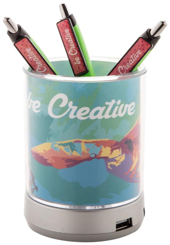 Tobi pen holder with USB hub 2