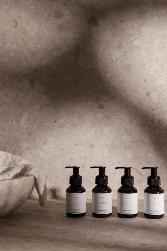 VINGA x TGL darčeková sada starostlivosti o telo a ruky biela 6